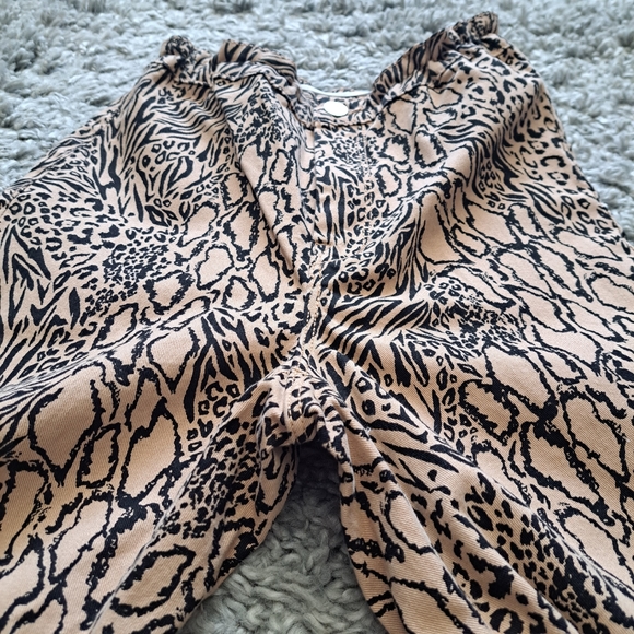Divided | Tan & black cheetah print skinny women' Jean with stretchy waist - Picture 4 of 11